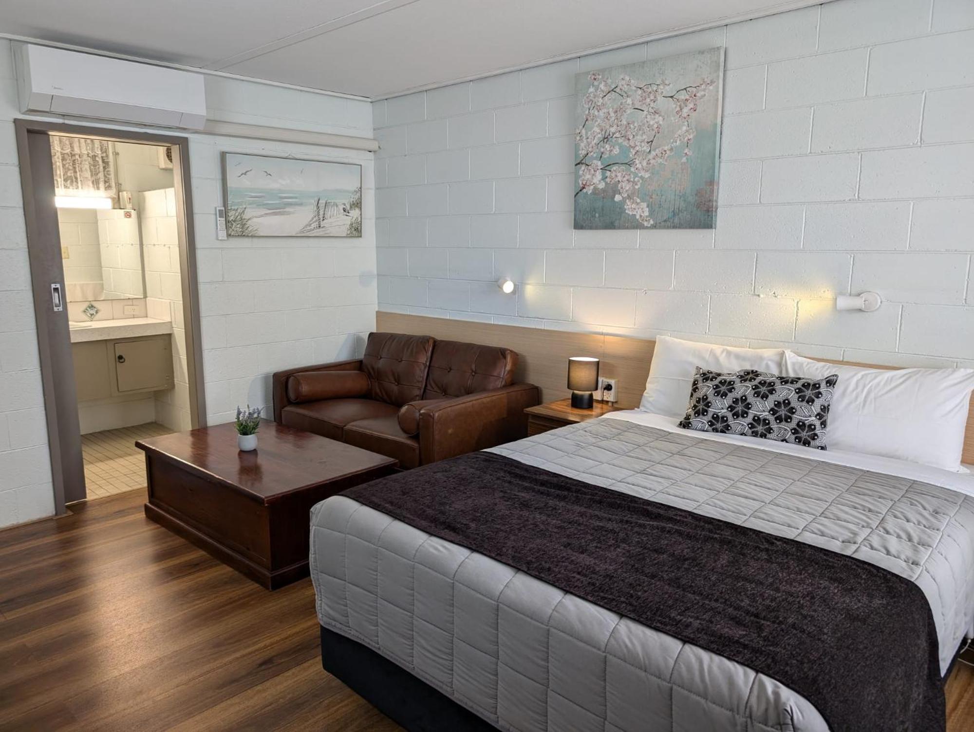 Morwell Parkside Motel Экстерьер фото