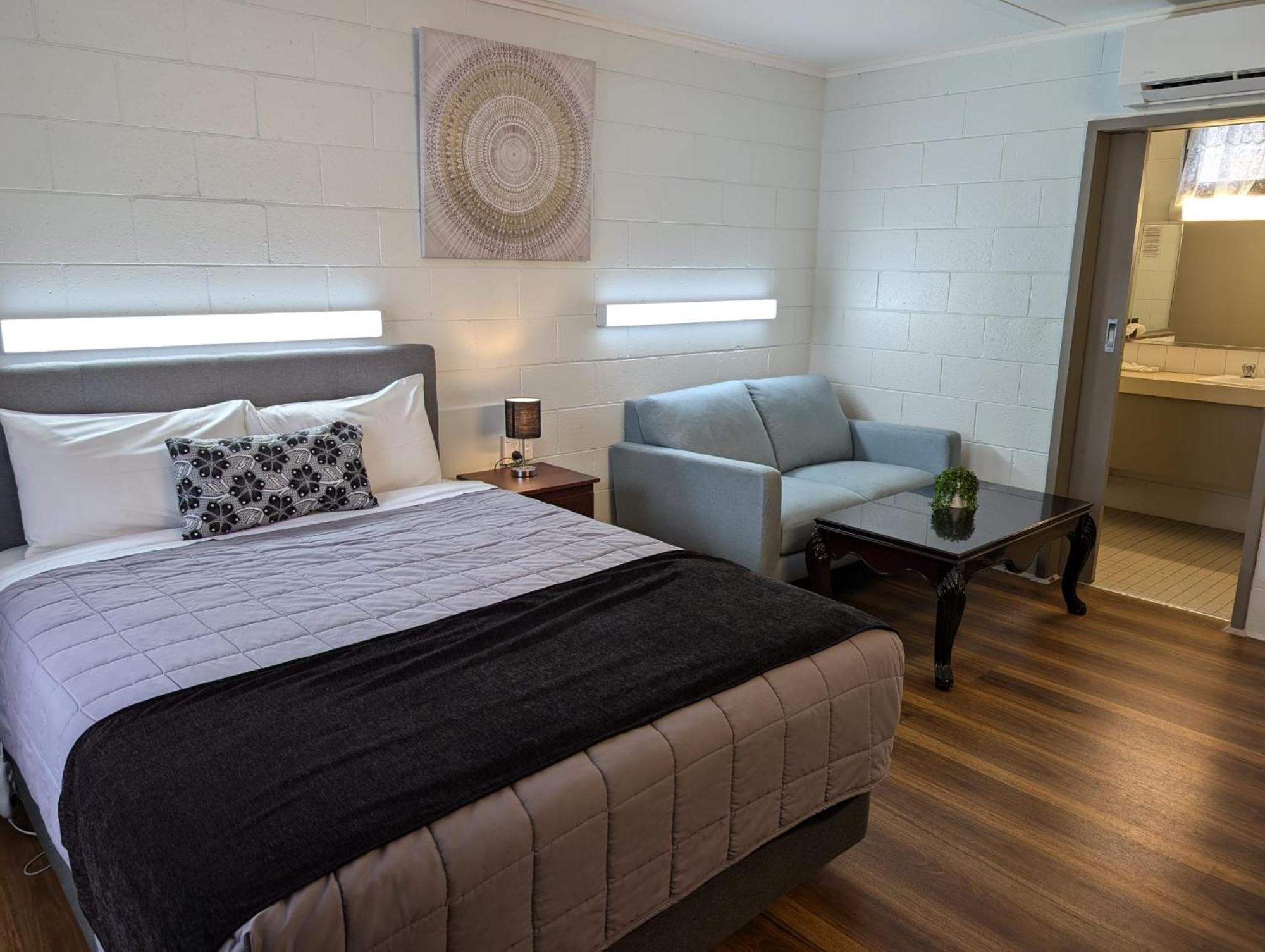 Morwell Parkside Motel Экстерьер фото